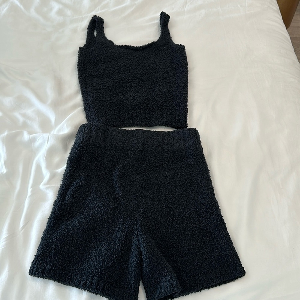Skims lounge wear shorts and top bundle